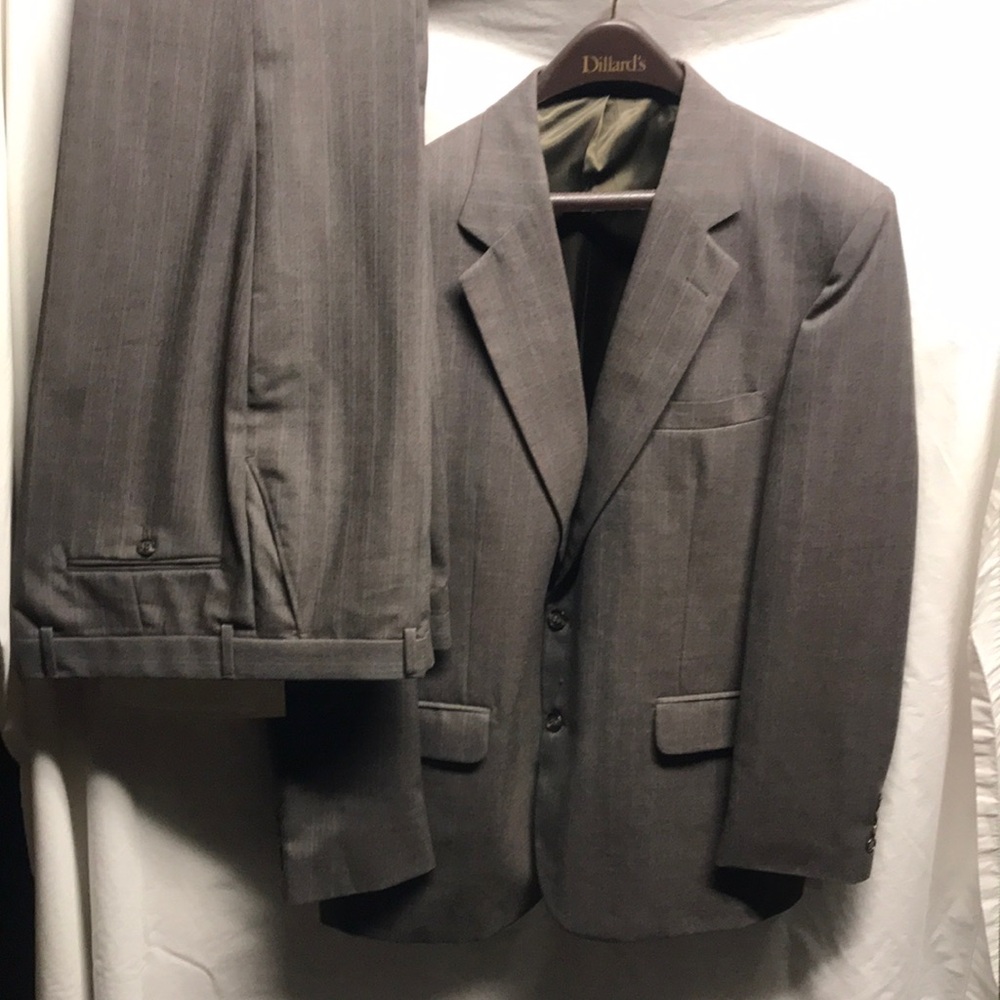 Stafford Men's Grayish Brown Two-Piece Suit Blazer/Jacket  & Pants Size 46R